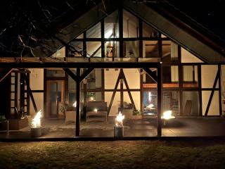 Traumscheune mit Pool, Kamin und privatem Spa - 0