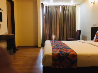 Hotel Merriment Alpha - Noida - 7