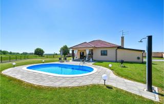Stunning Home In Pitomaca With Wifi - Pitomača - 1
