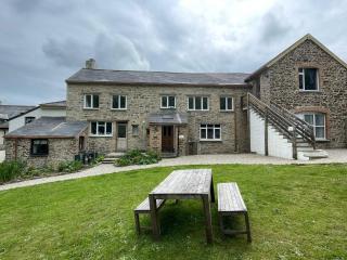 THE OLD RECTORY ROSE COTTAGE in Jacobstow 10 mins to Widemouth bay and Crackington Haven,Nearby Bude,Tintagel,Port Issac,Clovelly,PARKING FOR LARGE AND MULTIPLE VEHICLES - Jacobstow - 9