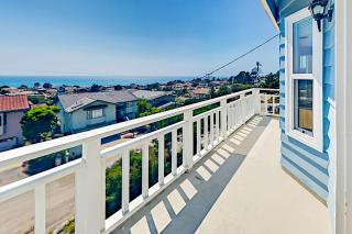 All Decked Out in Cambria - Cambria - 7