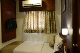 De Castle Inn - Madras - 1