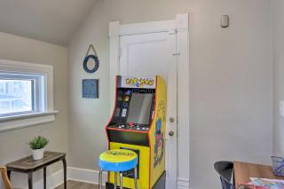 Port Clinton Getaway - Walk to Beach and Restaurants - 1