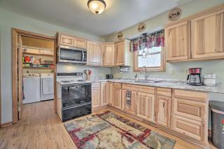 Family Cottage 3 Mi to Higgins Lake State Pk! - 1