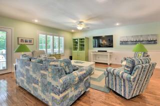 Lake Norman Retreat with Dock about 1 Mi to Marina! - Mooresville - 6