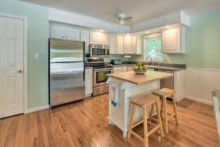 Lake Norman Retreat with Dock about 1 Mi to Marina! - Mooresville - 2