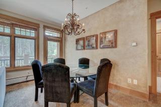 Luxurious 2 BR in River Run Village with Ski in ski out, Kids Ski Free condo - 4