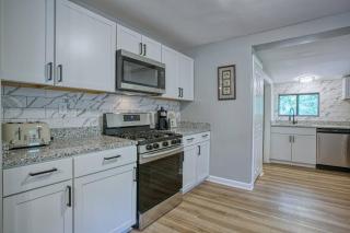 O-Amazing Home Spacious with Selfie Room Close to Downtown ATL - Atlanta - 3