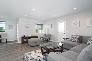 La Jolla Mesa Manor - 5