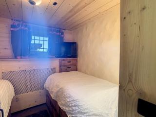 Chalet 6 pièces à Combloux avec cheminée et parking - FR-1-560-21 - Combloux - 3