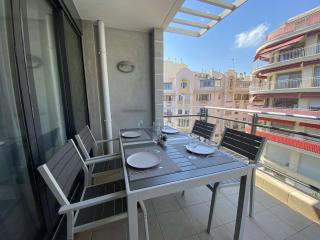 Appartement climatisé 4 couchages avec terrasse et parking sécurisé à Antibes, proche port et mer - FR-1-252-180 - Antibes - 3