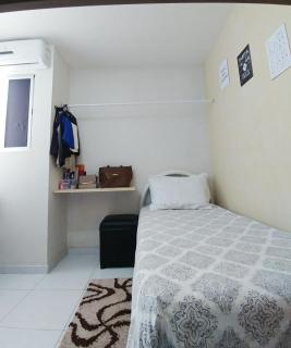 Quarto Individual para 3 Pessoas em AP Compartilhado - 9