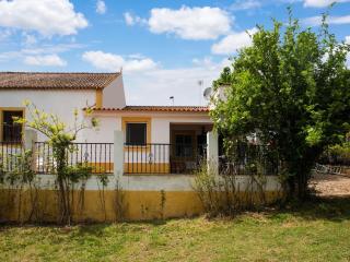 Farmhouse in Montemor with Pool and Lake Views - Montemor-o-Novo - 0