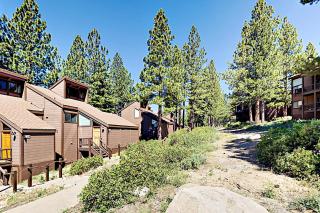 Rocky Point Charms - Truckee - 9