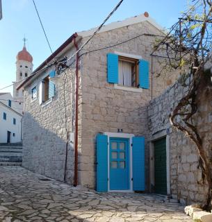 Kamena kuća Vrh - Betina - 0