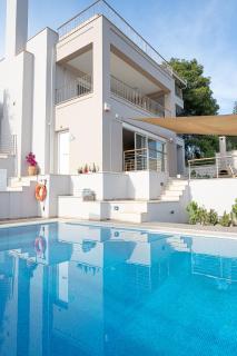 Kalavria Luxury Suites, Afroditi Suite with magnificent sea view and private swimming pool. - Poros - 4