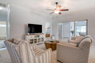 Pleasant Stay at Tara - 9