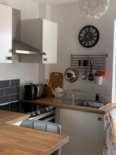 The Beehive - Self Contained Studio by The Sea - 6