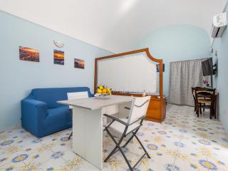 Casa Mariarosa - Seaside Apartment with Balcony - Piano di Sorrento - 9