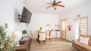 Casa Loba Suite 3 with private pool and tub - Rincon - 3