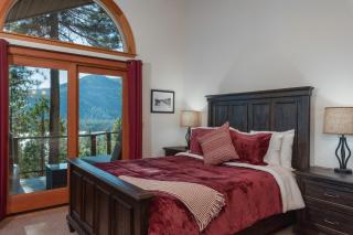 Heaven by the Lake - Truckee - 8