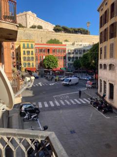 Frangipani HOUSE Cagliari luxury huge apartment city center with lift - Cagliari - 4