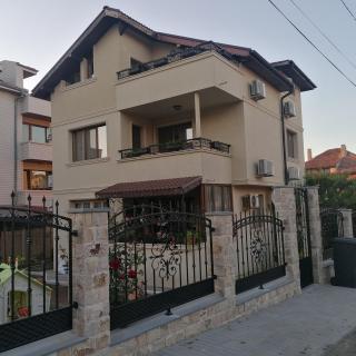 Apartments Dona - Tschernomorez - 6