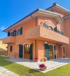 Villa Silvana - Querceta - 0