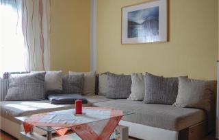 Cozy Apartment In Rostock With Wifi - Rostock - 1
