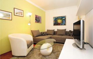 2 Bedroom Amazing Apartment In Portoroz - Portorož - 7