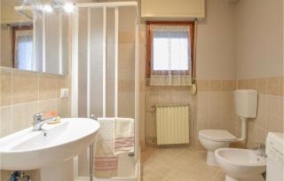 Nice Apartment In Lido Di Camaiore - Lido di Camaiore - 1