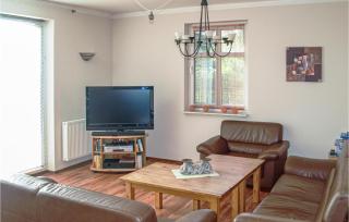 4 Bedroom Awesome Home In Woldegk - Woldegk - 8