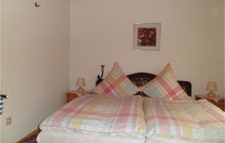 Gorgeous Apartment In Mühlhausen - Rocklinghausen - 1