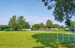 4 Bedroom Cozy Home In Heinkenszand - heinkenszand - 4