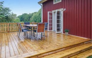 Beautiful Home In Värnamo With Wifi - Värnamo - 9