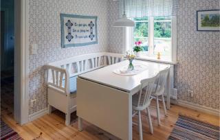Beautiful Home In Värnamo With Wifi - Värnamo - 2