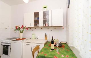 1 Bedroom Stunning Home In Kotor - 8