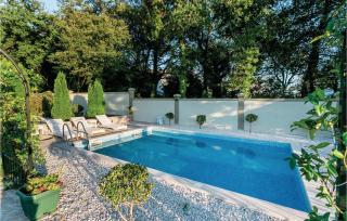 Pet Friendly Apartment In Herceg Novi - 4