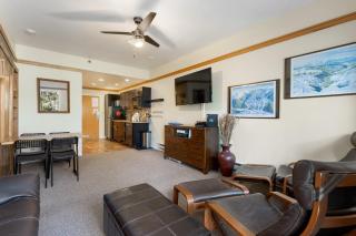 2767 Slopeside condo - 5
