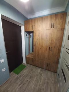 The Yellow Brick Apartment - Tbilisi - 8
