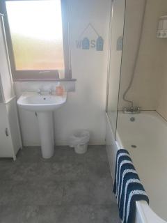 Claire’s AirBNB 2 - Belfast - 6