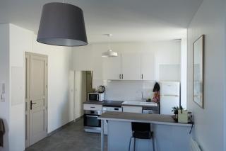 Maison Carrée/Coeur historique de Nîmes - Superbe Appt 55m² - Nimes - 4