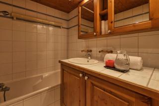 Grepon -City Center - Free Swimming pool, Sauna, Gym - Free Parking - By Cozee Rentals - Chamonix-Mont-Blanc - 8