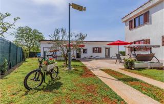 Cozy Apartment In Fazana With Wifi - Fažana - 3