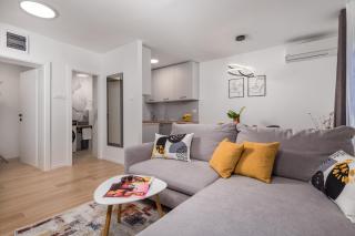 Modern Apartment Di Più - 1