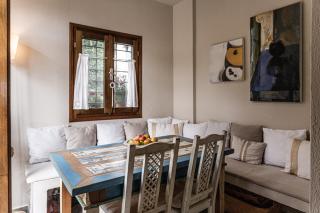 ILOI’s Villa in peaceful Village w. Private Beach - Koropi - 3
