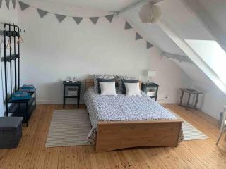 Appartement 160m2 - 2e étage maison de maître - 2