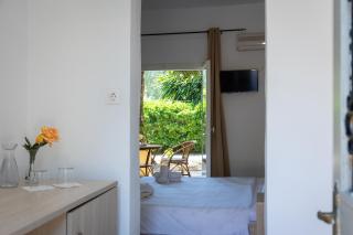 Wilde Rose Hotel - Dassia - 8