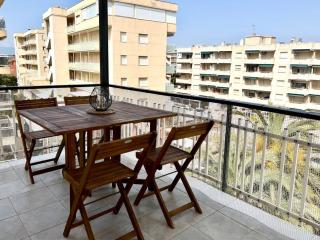 Apartamento espectacular en La Pineda - La Pineda - 0