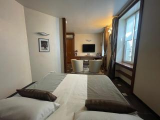 Véritable Suite d'Hotel! - Orange - 9
